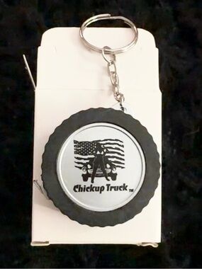 Tape Measure Tire Keychain- Chickup Truck Flag/Female Mechanic logo-NWT-🖤🛞🛻🐥🖤🇺🇸🔧